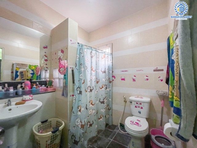 *****บ้านเดี่ยวมือสองย่านกรุงเทพฯ ม.ชวนชื่น เพชรเกษม เนื้อที่กว้างขวางถึง 54 ตร.ว. ฟังก์ชัน 3 ห้องนอน 2 ห้องน้ำ 2 ที่จอดรถ แถมฟรี! 1 เครื่องปรับอากาศ บนทำเลแห่งการเดินทาง เชื่อมต่อหลายเส้นทาง ถ.เพชรเกษม ถ.มาเจริญ ถ.พุทธสาคร ห้ามพลาด!